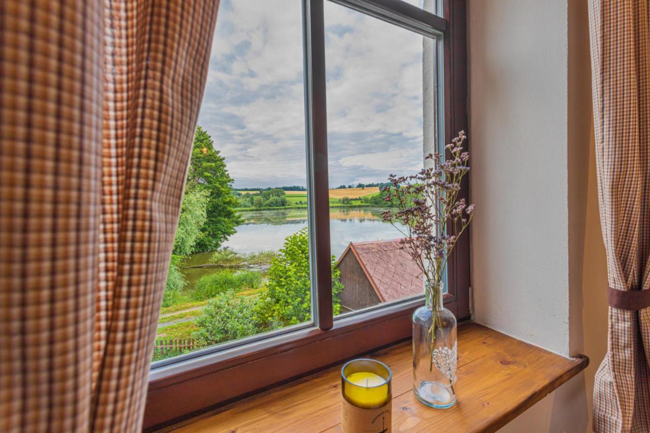 Hotel Buškovský mlýn 1580 Dolní Bousov Exteriér fotografie