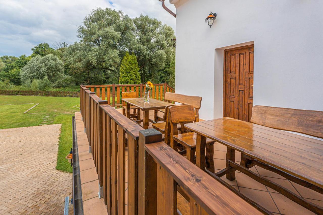 Hotel Buškovský mlýn 1580 Dolní Bousov Exteriér fotografie
