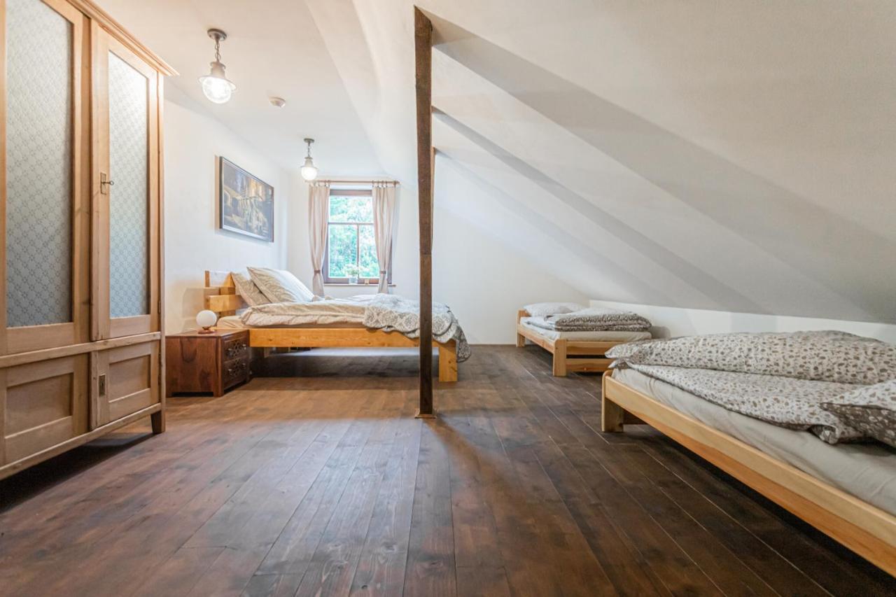 Hotel Buškovský mlýn 1580 Dolní Bousov Exteriér fotografie