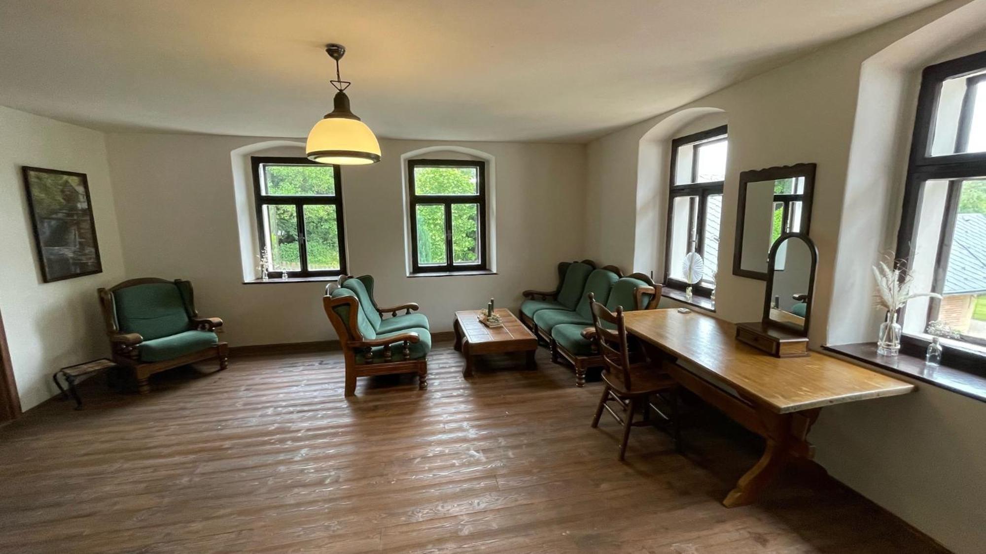 Hotel Buškovský mlýn 1580 Dolní Bousov Pokoj fotografie
